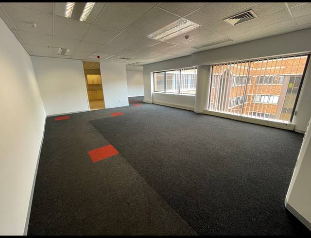 822M² OFFICE TO LET IN PARKTOWN